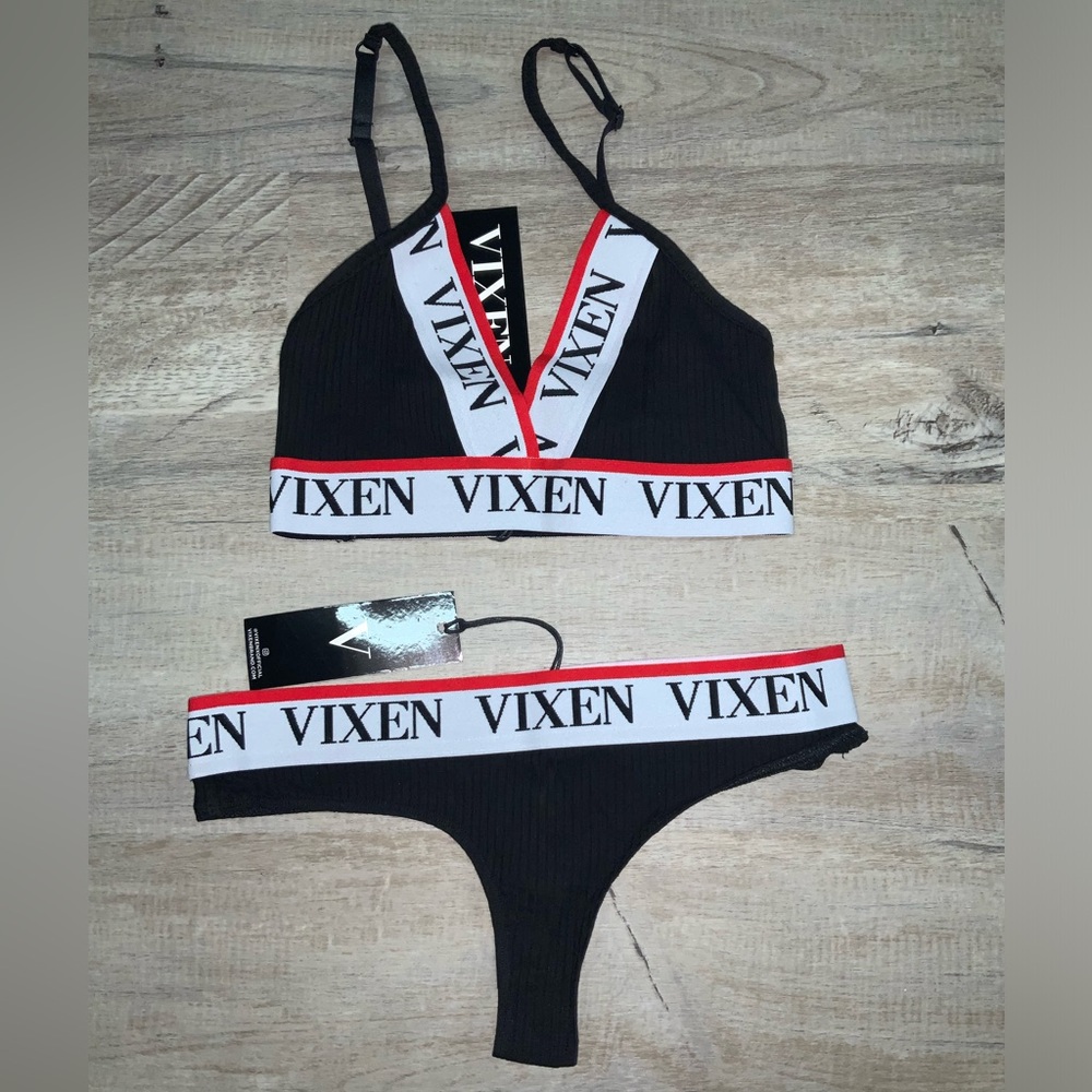 (Bin 5)  Vixen, matching icon Bralette & Thong in black, red and white, Size S-M